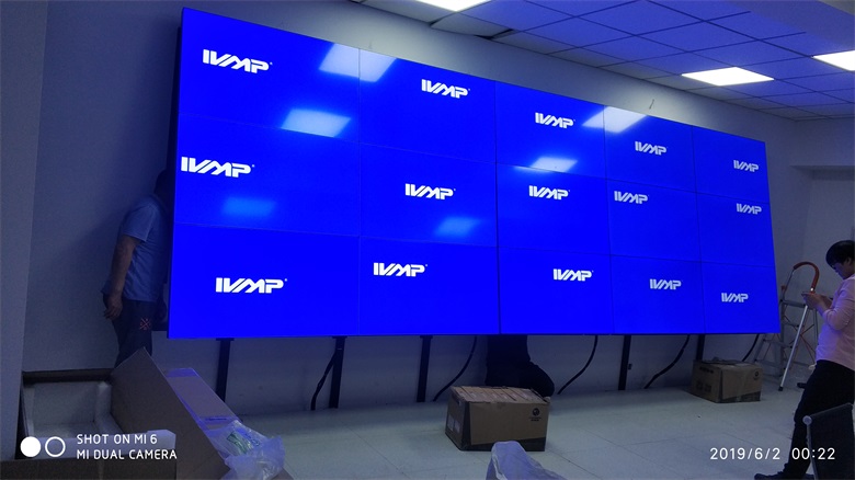 2019年長春歐亞集團監控中心液晶拼接系統大屏幕